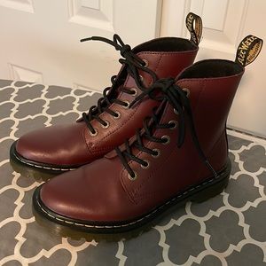 Brand new Dr Martens maroon boots, size 7 women’s